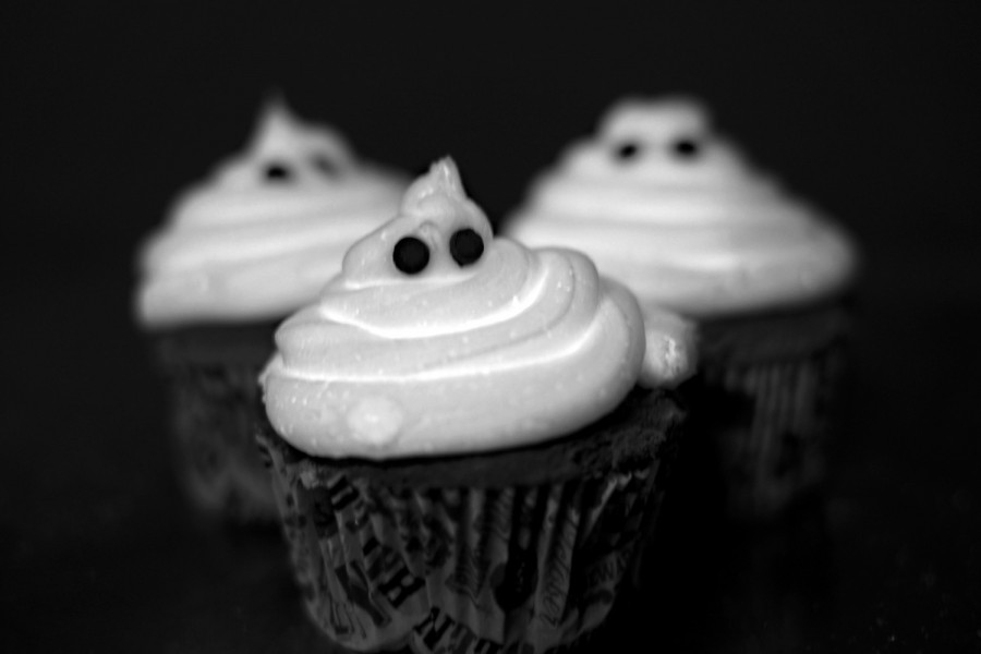 College cuisine: Glow in the Dark Cupcakes 