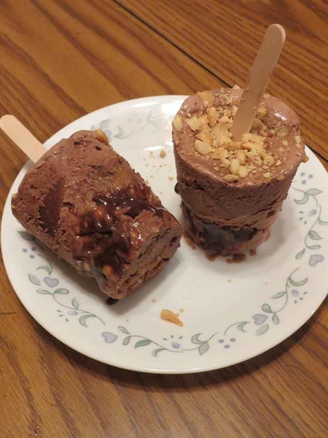 Chocolate peanut butter ice cream pops