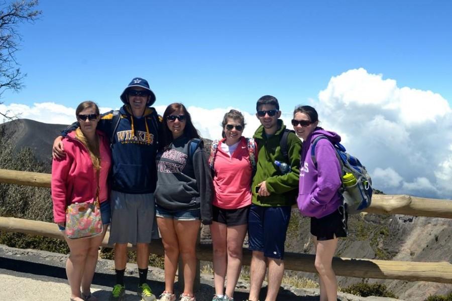Students travel to Costa Rica on ASB; reflects on experience