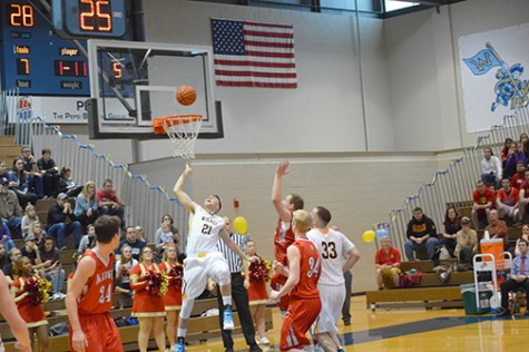 Devin Dun (#21) and Zachary Brunner (#33) looking for a rebound last week.