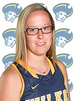 Senior field hockey player, Amanda Tredinnick
