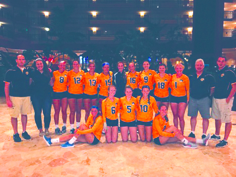 The volleyball team visited the Old San Juan’s capitol building and the beach in their off time from games to experience the culture of San Juan, Puerto Rico. 