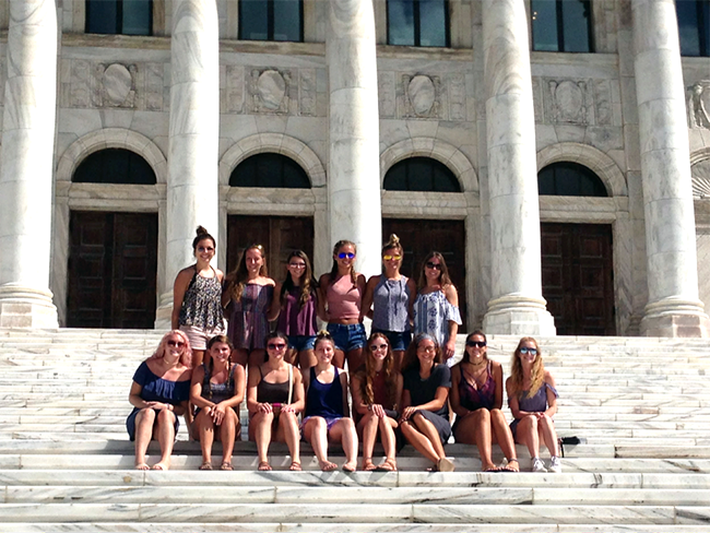 The Wilkes Women’s Volleyball team gathered in uniform for a picture in Puerto Rico.