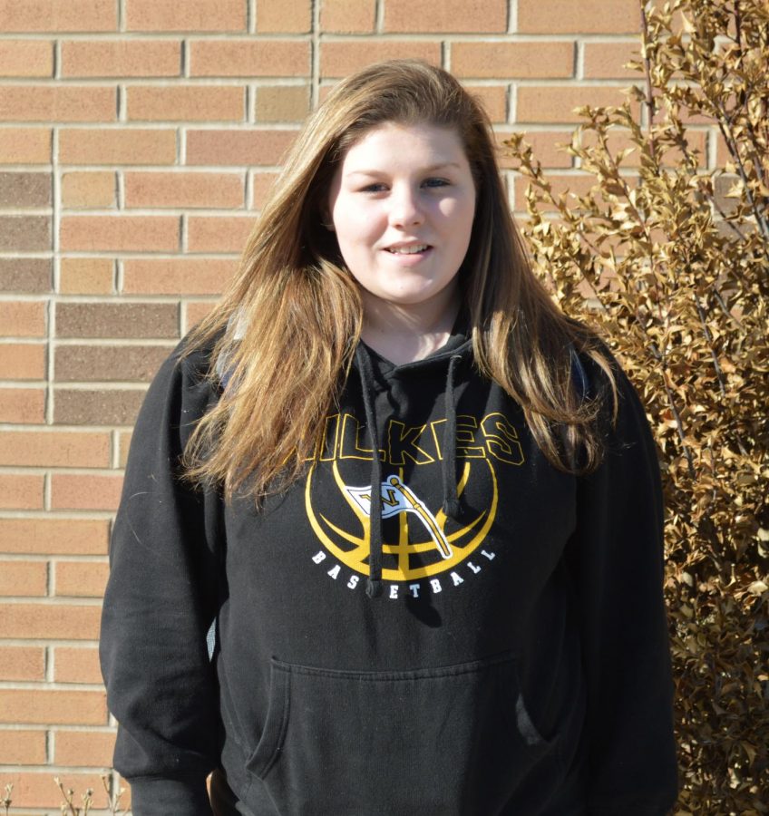 Female AOTW: Chelsea Erkes, sophomore basketball player