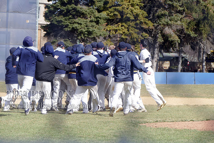 Colonels Celebrate their walk-off win