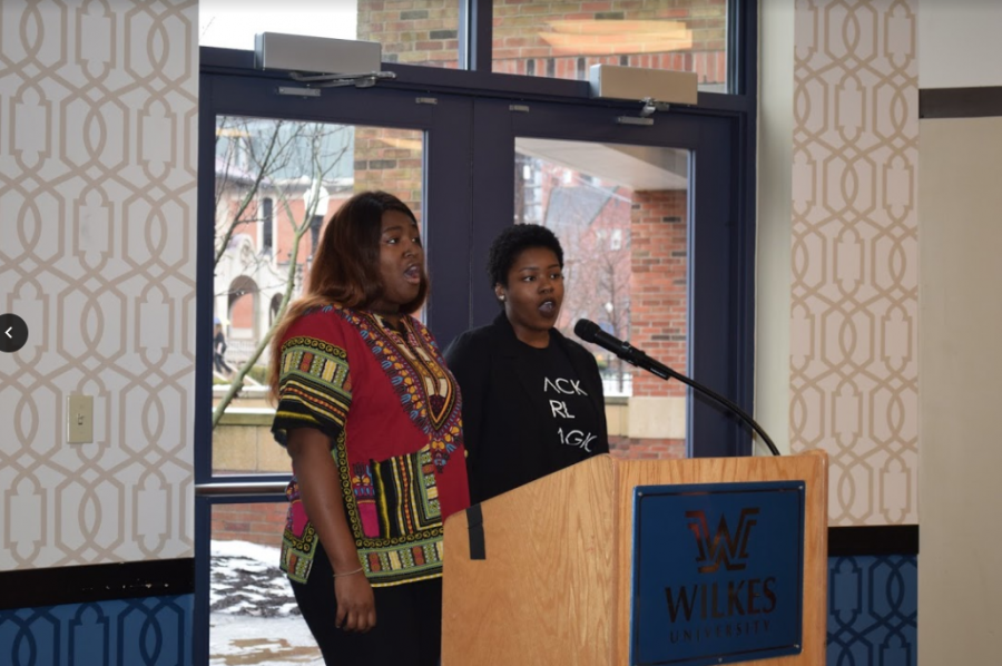 The Black National Anthem, “Lift Every Voice and Sing,” was sung by students Mmachi Dimoriaku and Brianna Rowland at the commemoration. 