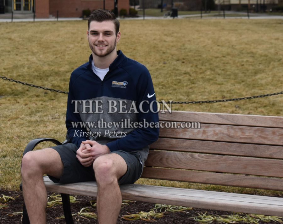 Male Athlete of the Week: Mark Mullins, junior basketball player