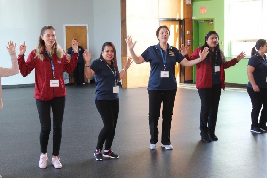 From left to right: Marisel Franco Gonzalez, Sathya Casasola Arcia, Cathur Salomon, and Luricel Garcia Castrellon taught students traditional Panamanian dances. 