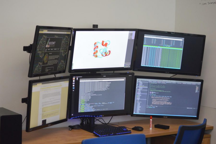 The six monitor setup in Lucent’s lab requires multiple high-end GPUs to power the monitors and the computer simulations. It has 126 gigabytes of RAM, over two terabytes of storage and two 8-core CPUs. It was paid for by a Wilkes Research and Scholarship Grant.