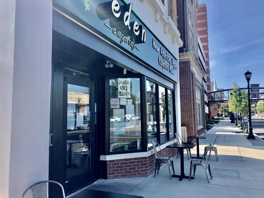 Eden, a Vegan Cafe has extended its seating outdoors due to COVID-19’s regulations on the restaurant industry.